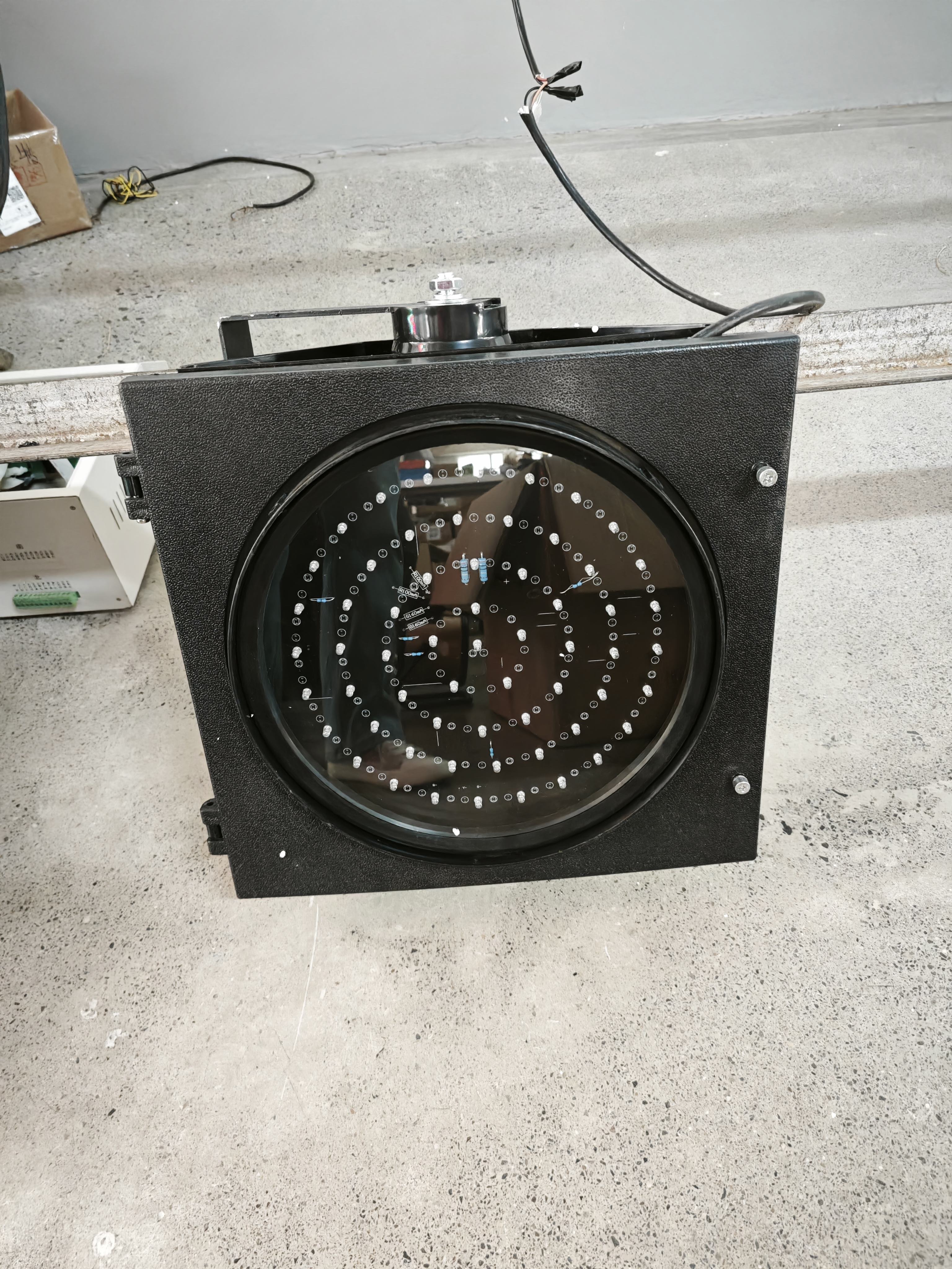 ORANGLES New Solar & Mains Powered Yellow Flashing Traffic Signal Light – Emergency Evacuation Warning Light for Road Safety & Crossroads Control - full product showcase - displaying specifications - Image 5 of 6 | adapts to any space | New Solar & Mains Powered Yellow Flashing Traffic Signal Light – Emergency Evacuation Warning Light for Road Safety & Crossroads Control deal New Jersey | Free Shipping ORANGLES