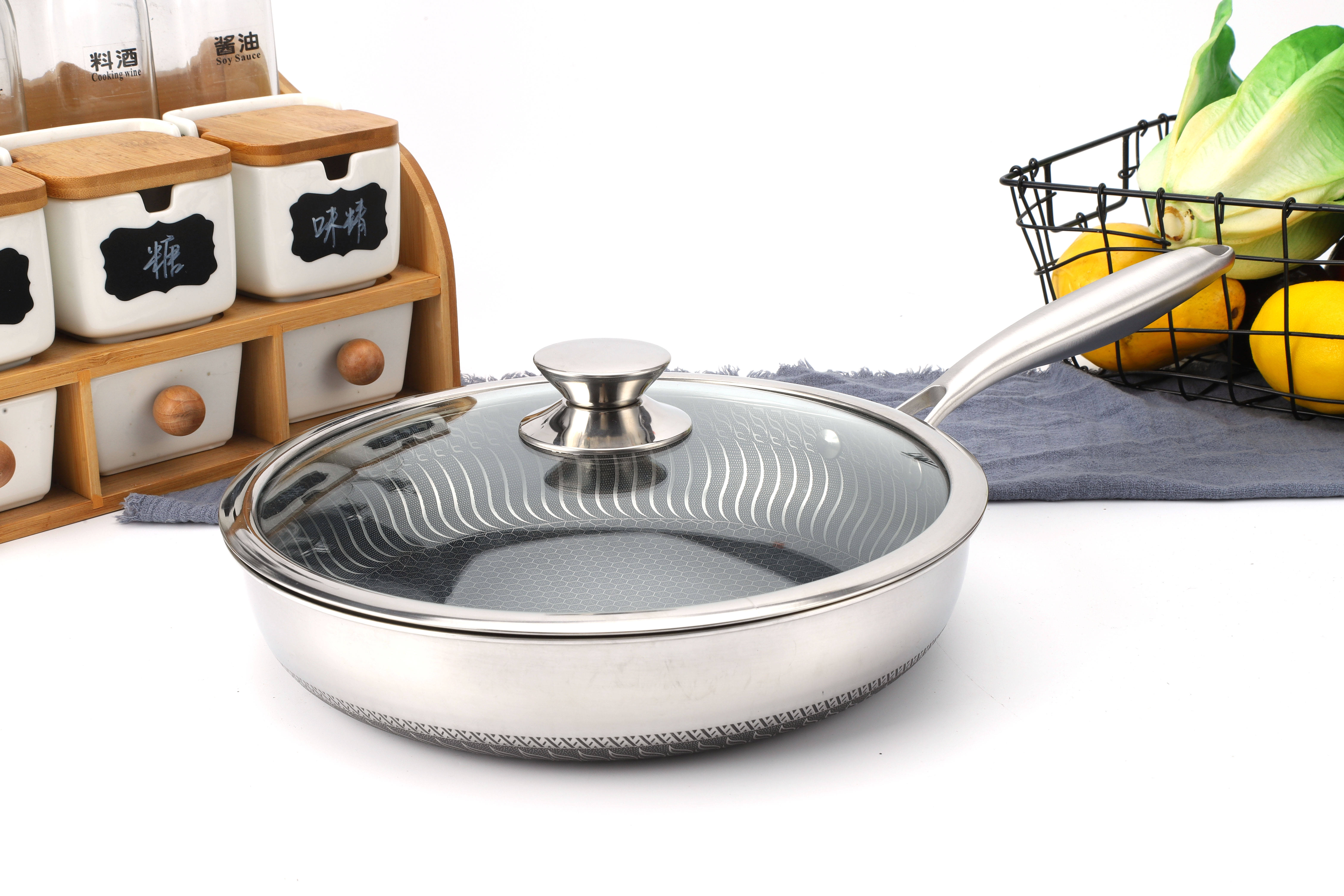 ORANGLES 26/28cm 304 Stainless Steel Frying Pan | Honeycomb Non-Stick Skillet Induction & Gas Stove Compatible Wok Pan - full product showcase - Image 5 of 5 | suitable for professionals | Florida | Free Shipping ORANGLES